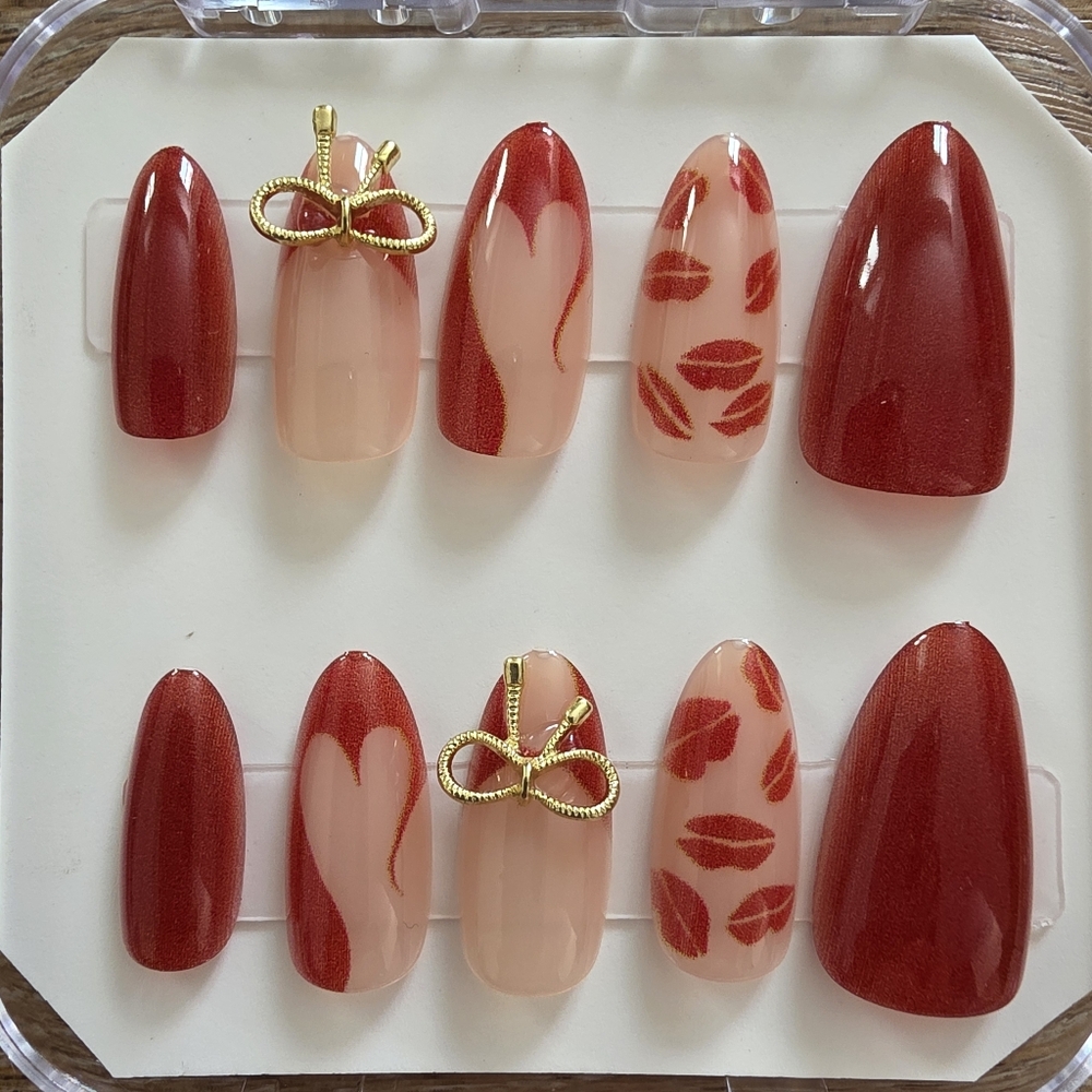 Red & Nude Cat Eye Press-On Nails | 3D Gold Bow Accents | Size Medium